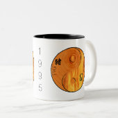 Cochon de bois 1935 1995 Feu Leo zodiac Mug d'anni (Devant droit)