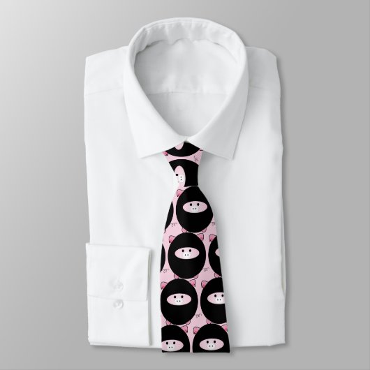 Cochon de Ninja sur Cravate rose (Attaché)