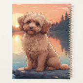 Cockapoo au bord d'un lac (Dos)
