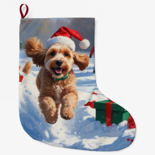 Cockapoo hardlopen in de sneeuw met kerst Pet Grote Kerstsok