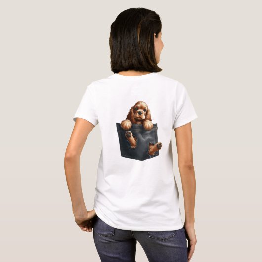 Cocker Spaniel Hond In Een Pocket T-shirt (Achterkant volledig)
