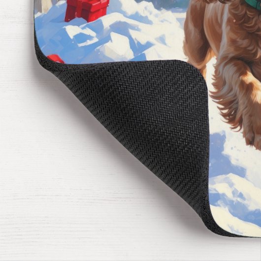 Cocker Spaniel loopt in de sneeuw met kerst Pet Muismat (Hoek)