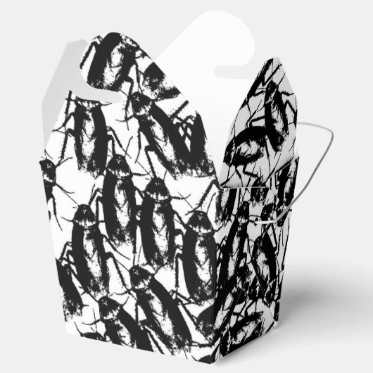 Cockroach Geïnfecteerd Bedankdoosjes (Geopend)