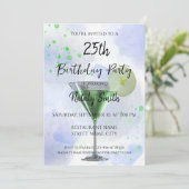 Cocktail de martini verte sur invitation blanche (Debout devant)