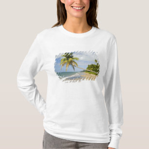 Coconut Grove Beach bij Cades Bay, met St. 2 T-shirt