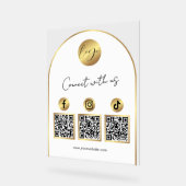 Code QR de logo d'arche blanc et or pour les média (Angle)