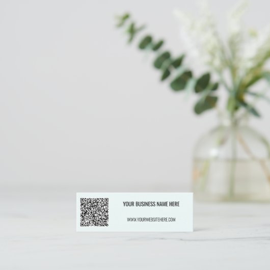 Code QR personnalisé et Carte de visite texte pers (Debout devant)