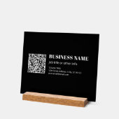 Code QR personnalisé & Texte rétro-moderne modifia (Angle)