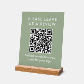 Code QR personnalisé vert sauge moderne pour laiss (Angle)
