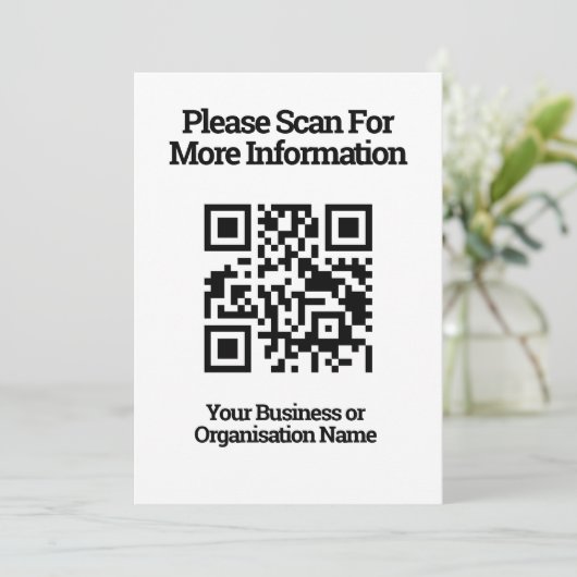 Code QR sur une carte d'informations client (Debout devant)