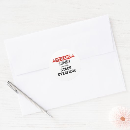 Coder aangedreven door stack overflow | programmer ronde sticker (Envelop)