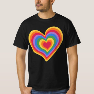 Coeur arc en ciel. Fierté gay amour T-shirt