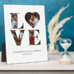 Coeur d'amour customisé 4 Plaque verticale photo<br><div class="desc">Design moderne et élégant imprimé Customisé Love Heart 4 Photo Plaque verticale qui peut être customisé avec votre texte. Cliquez sur le bouton "Customiser" et utilisez notre outil de conception pour modifier ce modèle. Découvrez le magasin Graphic Art Design pour d'autres produits qui correspondent à ce design !</div>