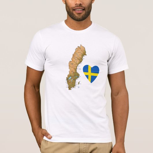 Coeur de drapeau de la Suède et T-shirt de carte (Devant)