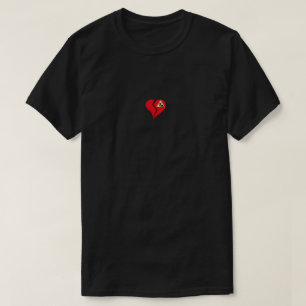 Coeur de T-shirt brisé