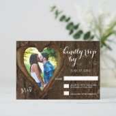 Coeur rustique avec votre carte photo RSVP (Debout devant)