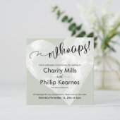 Coeur sur Sage Green Oups! Carte Mariage reportée (Debout devant)