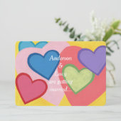 Coeurs colorés amusants Invitations de mariage per (Debout devant)