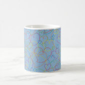 Coeurs colorés Motif net - Mug bleu clair (Centre)