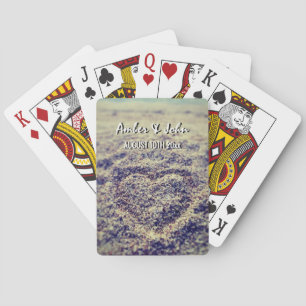 Cœurs dans le sable de la plage jeu de cartes de m