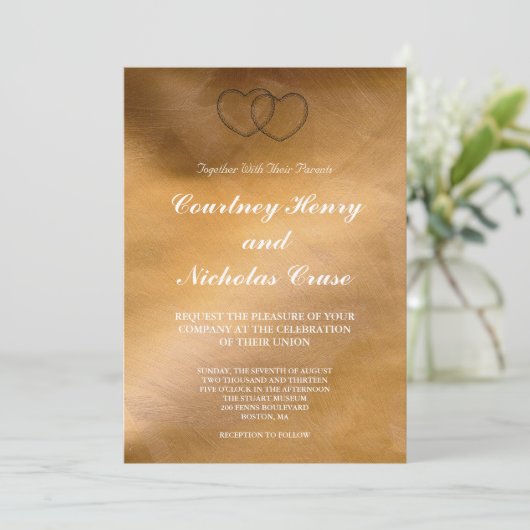 Coeurs de cuivre épousant des invitations (Debout devant)