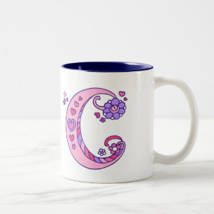 Coeurs Monogramme C décoratifs & fleurs mug rose