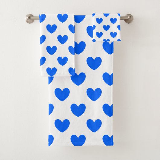 Cœurs pois bleus sur fond blanc (En situation)