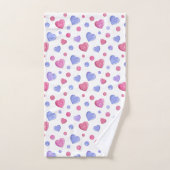 Cœurs roses et bleus sur fond blanc. (Serviette à main)