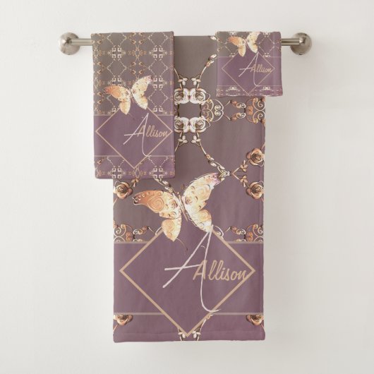 Coeurs roses sur la serviette de mousse de Plum (En situation)