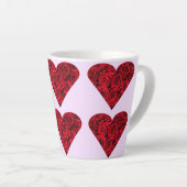 Coeurs roses sur Mug en latte rose (Angle droit)