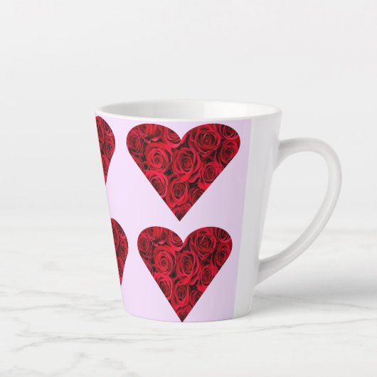 Coeurs roses sur Mug en latte rose (Droite)