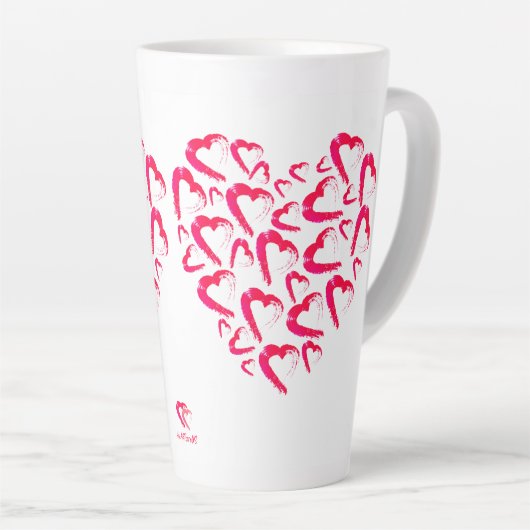 Coeurs rouges Latte Mug (Angle droit)