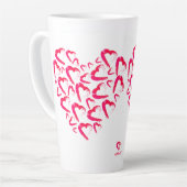 Coeurs rouges Latte Mug (Angle gauche)