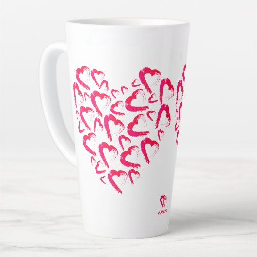 Coeurs rouges Latte Mug (Angle gauche)