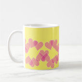 Coeurs sur la tasse jaune (Gauche)