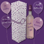 Coeurs - Violet foncé sur Boite à vin violet clair<br><div class="desc">Coeurs dans différentes nuances de violets foncés sur un arrière - plan violet clair. Autres couleurs disponibles.</div>