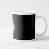 Coffee Mug with a Humorous Digital Design Extra Grote Beker (Rechts)