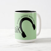"Coffee + Musik = Peace  Tweekleurige Koffiemok (Voorkant rechts)