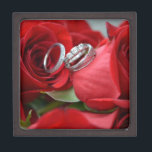 Coffret A Bijoux Anneaux et roses<br><div class="desc">Bagues et boîte cadeau Rose</div>
