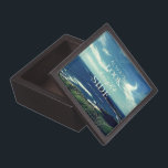 Coffret A Bijoux Une perspective positive sur la vie / ©Paysage mar<br><div class="desc">Ce design est l'arrière - plan d'une oeuvre photographique originale représentant un littoral magnifique avec un ciel bleu et des nuages blancs, accompagné d'un message inspirant au centre : "TOUJOURS REGARDEZ SUR LE CÔTÉ LUMINEUX DE LA VIE" dans l'art typographique. Cette phrase transmet une attitude optimiste envers la vie -...</div>