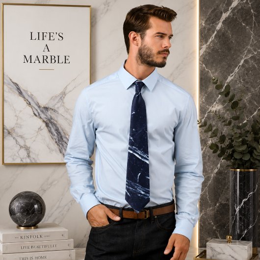 Col cravate bleu marine Fluid Swirl Marble