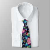Col cravate flamboyant | Fleurs et diamants arc-en (Attaché)