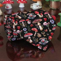 Col cravate motif champignon merveilleux