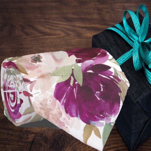 Col floral rose rose et violet pour cravate