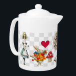 Collage du pays des merveilles<br><div class="desc">Théière blanche moyenne de porcelaine avec des images vintages du tout le pays des merveilles de choses. Il y a vers l'arrière une horloge, une "boisson je" bouteille, une fausse clé en laiton, Alice quand elle était de 10 pieds de grande, le lapin blanc, un chat de disparition de Cheshire,...</div>