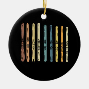 Collectie van skischoenen keramisch ornament