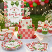 Invitation d'anniversaire aux fraises pour les 7 a