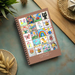 Collection garde d'art pour enfants 20 dessins<br><div class="desc">Restez organisé tout en célébrant la créativité de votre enfant avec ce planificateur personnalisé avec un collage de leurs dessins. Complété par un design chaleureux qui transforme leur art en un gardien,  ce planificateur est le moyen parfait pour garder votre programme et leurs chefs-d'oeuvre fermés toute l'année.</div>