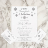 Invitations En Acrylique Un Petit Flocon De Neige Se Trouve Sur Le Chemin D