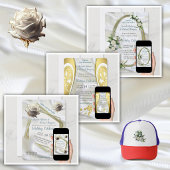 Poster Soie blanche luxueuse et fluide et roses blanches.